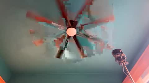 Snapshot of _littlewolfie_ chatting on February 2025 10:15:02 PM Little Wolfie online show from February 2025 10:15:02 PM