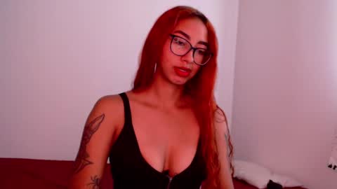 Snapshot of _loreana_ chatting on January 2025 12:22:01 PM _loreana_ online show from January 2025 12:22:01 PM