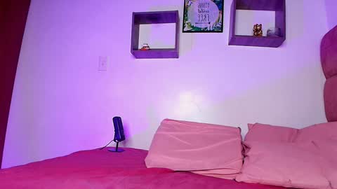 Lorrayne online show from January 2025 11:51:02 AM