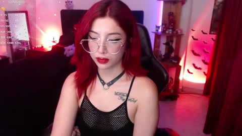 Queen.  Help me reach 100 thumbs up  online show from September 2025 12:54:01 AM