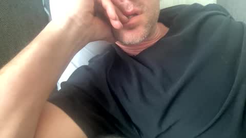 Snapshot of _lululeo_ chatting on May 2026 01:22:02 AM _lululeo_ online show from May 2026 01:22:02 AM