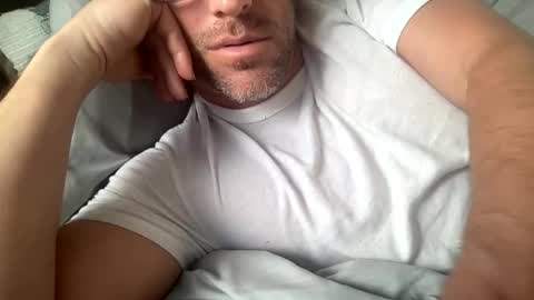 Snapshot of _lululeo_ chatting on May 2026 01:33:01 AM _lululeo_ online show from May 2026 01:33:01 AM