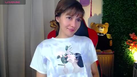 _luna10 online show from April 2026 06:57:01 PM