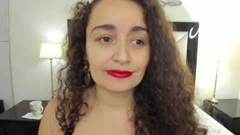  luna  sweet  online show from January 2025 06:39:01 AM