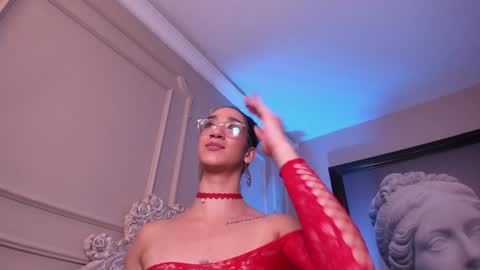 Snapshot of _luna_dupont_ chatting on January 2025 02:33:02 PM Luna online show from January 2025 02:33:02 PM