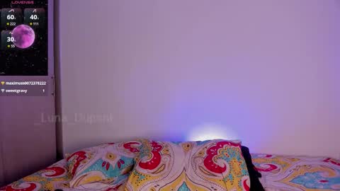  Luna  online show from January 2026 03:50:01 PM