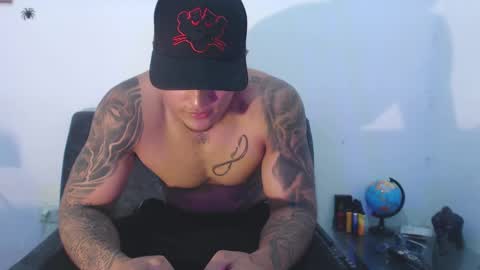 Snapshot of _luxury_23 chatting on December 2024 03:21:02 PM STIVEN online show from December 2024 03:21:02 PM