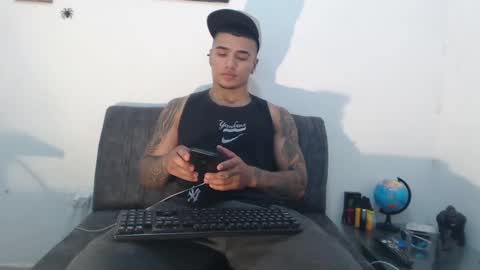 Snapshot of _luxury_23 chatting on December 2024 03:30:02 PM STIVEN online show from December 2024 03:30:02 PM