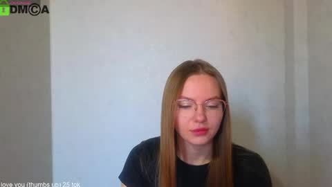 Snapshot of _lysafeta_ chatting on April 2026 04:48:02 AM Welcome guys Pleasure to see you all here My name is Lysafeta and MichaelaTip menu is active Private is open online show from April 2026 04:48:02 AM