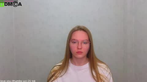 Snapshot of _lysafeta_ chatting on May 2026 09:04:01 AM Welcome guys Pleasure to see you all here My name is Lysafeta and MichaelaTip menu is active Private is open online show from May 2026 09:04:01 AM