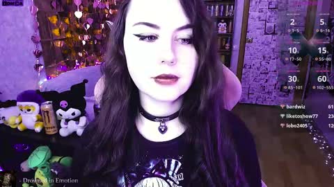 Mia online show from February 2026 07:42:02 AM