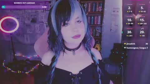 Mia online show from May 2026 05:36:01 AM
