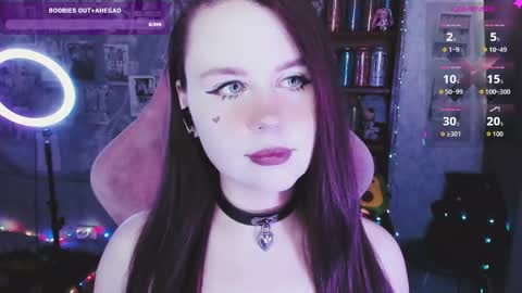 Mia online show from May 2026 09:30:02 PM