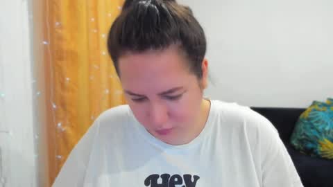 Snapshot of _madalexa_ chatting on May 2026 04:15:02 PM Alexa online show from May 2026 04:15:02 PM