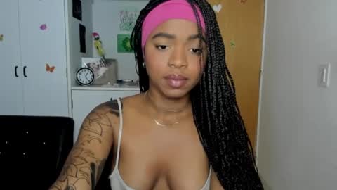 Snapshot of _marcela_22 chatting on December 2024 06:22:02 AM MARCELA online show from December 2024 06:22:02 AM