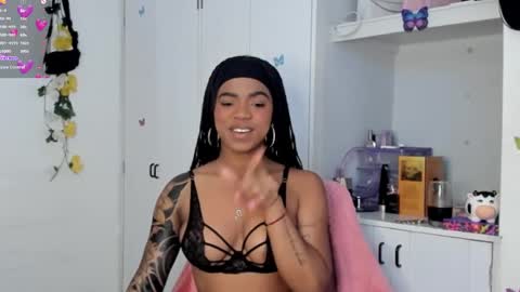 Snapshot of _marcela_22 chatting on February 2025 01:24:02 AM MARCELA online show from February 2025 01:24:02 AM