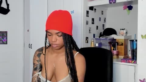 Snapshot of _marcela_22 chatting on February 2025 02:12:02 AM MARCELA online show from February 2025 02:12:02 AM