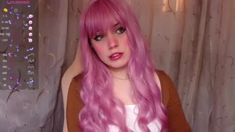 Snapshot of _marcelline_ chatting on December 2024 11:41:01 AM Kira online show from December 2024 11:41:01 AM