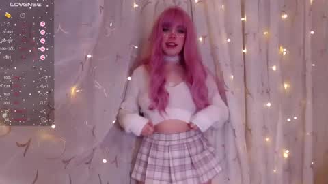 Snapshot of _marcelline_ chatting on January 2025 07:33:02 AM Kira online show from January 2025 07:33:02 AM