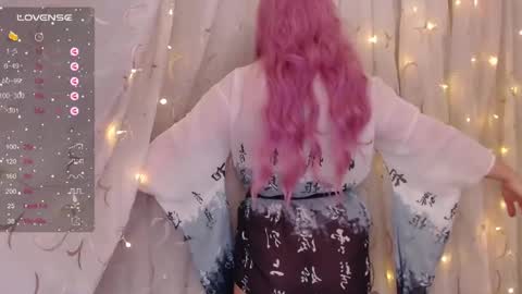 Snapshot of _marcelline_ chatting on January 2025 11:48:01 AM Kira online show from January 2025 11:48:01 AM