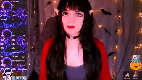 Snapshot of _marcelline_ chatting on November 2025 08:39:02 AM Kira online show from November 2025 08:39:02 AM