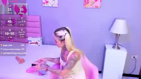 _mariangel1 online show from June 2026 12:17:02 AM