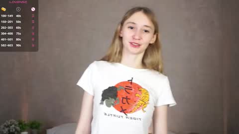 Snapshot of _marvelous_time_ chatting on September 2025 04:05:01 AM Gwen online show from September 2025 04:05:01 AM