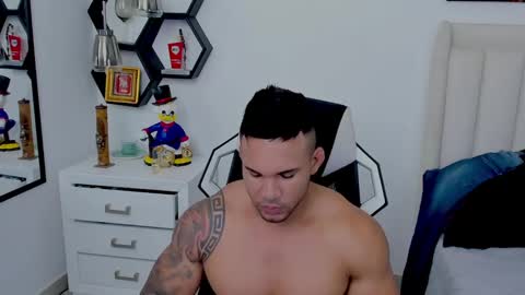 Snapshot of _matthew_santos_ chatting on December 2024 01:37:02 AM _matthew_santos_ online show from December 2024 01:37:02 AM