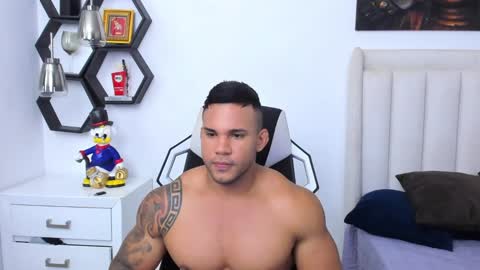 Snapshot of _matthew_santos_ chatting on January 2025 12:53:01 AM _matthew_santos_ online show from January 2025 12:53:01 AM