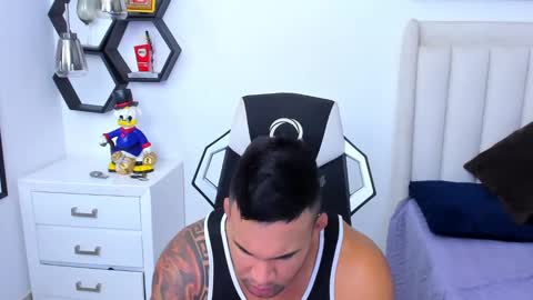 Snapshot of _matthew_santos_ chatting on January 2025 01:52:01 AM _matthew_santos_ online show from January 2025 01:52:01 AM