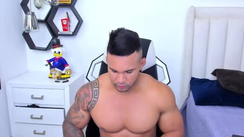 Snapshot of _matthew_santos_ chatting on January 2025 10:59:01 PM _matthew_santos_ online show from January 2025 10:59:01 PM