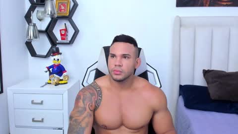 Snapshot of _matthew_santos_ chatting on January 2025 10:06:01 AM _matthew_santos_ online show from January 2025 10:06:01 AM