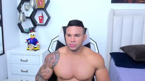 Snapshot of _matthew_santos_ chatting on January 2025 12:22:02 AM _matthew_santos_ online show from January 2025 12:22:02 AM