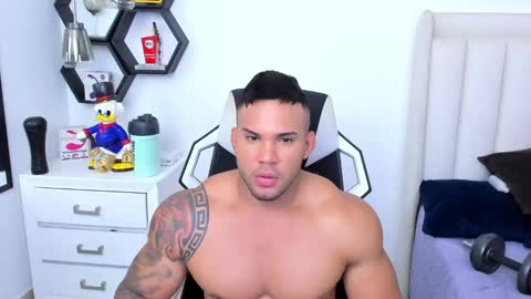 Snapshot of _matthew_santos_ chatting on February 2025 10:21:02 PM _matthew_santos_ online show from February 2025 10:21:02 PM