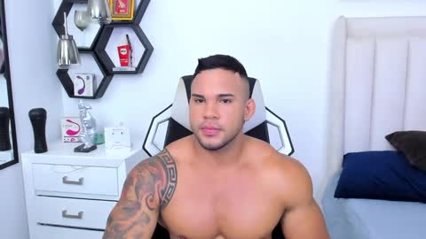 Snapshot of _matthew_santos_ chatting on February 2025 10:20:02 PM _matthew_santos_ online show from February 2025 10:20:02 PM