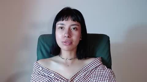 Mavis  online show from October 2025 08:08:01 PM