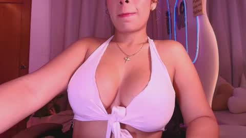 Snapshot of _megan_akbar chatting on February 2026 01:18:02 PM Marce online show from February 2026 01:18:02 PM