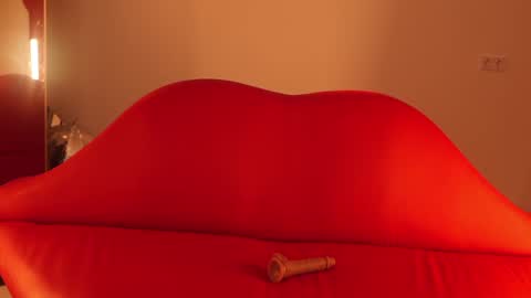 Snapshot of _meganmeow_ chatting on January 2025 04:17:01 AM Saturday - start 2030-2130 GMT online show from January 2025 04:17:01 AM