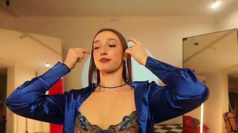 Snapshot of _meganmeow_ chatting on January 2025 01:51:02 AM Saturday - start 2030-2130 GMT online show from January 2025 01:51:02 AM