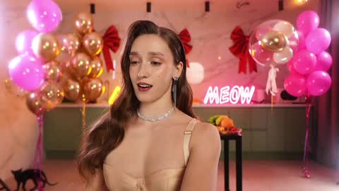 Snapshot of _meganmeow_ chatting on September 2025 08:20:01 PM Saturday - start 2030-2130 GMT online show from September 2025 08:20:01 PM