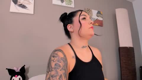 _melodyblossom_ online show from September 2025 08:31:01 PM