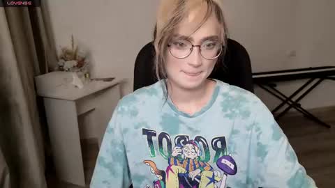 _meow_neko_ online show from July 2026 12:13:02 AM