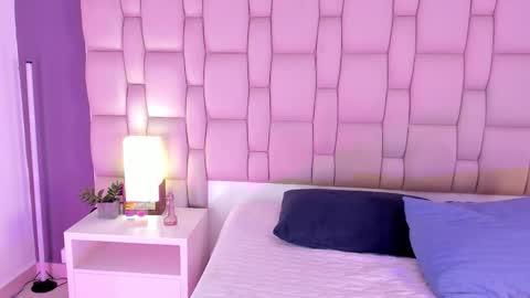 Snapshot of _miamiller_ chatting on January 2026 07:18:01 PM _miamiller_ online show from January 2026 07:18:01 PM