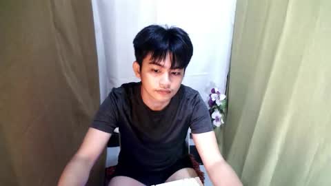 _mikko_moto_ online show from April 2026 01:46:01 PM