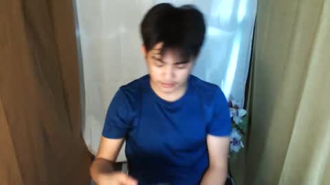 _mikko_moto_ online show from April 2026 06:16:01 AM
