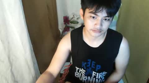 _mikko_moto_ online show from April 2026 05:12:02 AM
