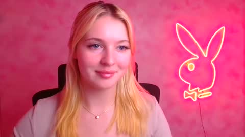 Melanie online show from November 2025 12:16:01 PM