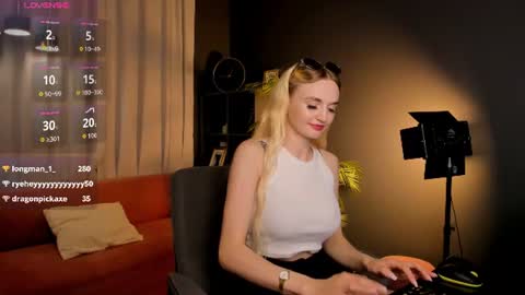 Mila online show from June 2026 03:25:01 AM