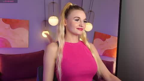 Mila online show from June 2026 08:40:02 PM