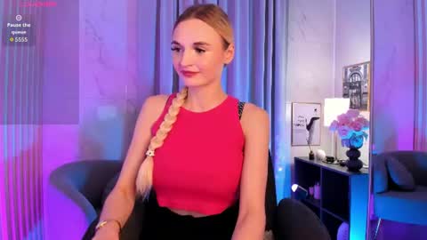 Mila online show from June 2026 09:25:01 PM